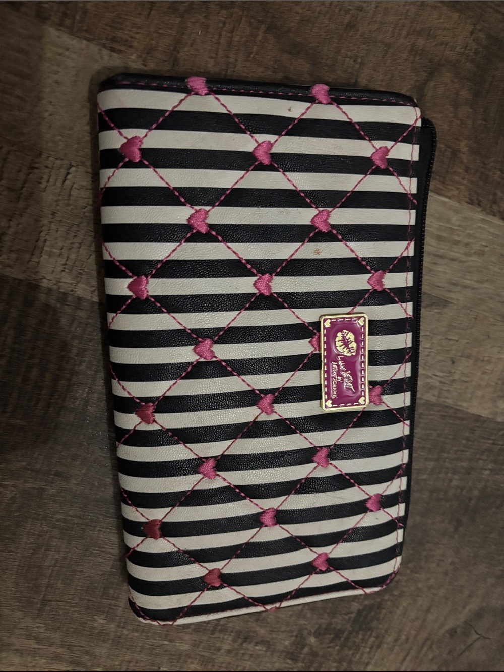 Striped Black & White Quilted Wallet with Pink Accents - Unknown Brand